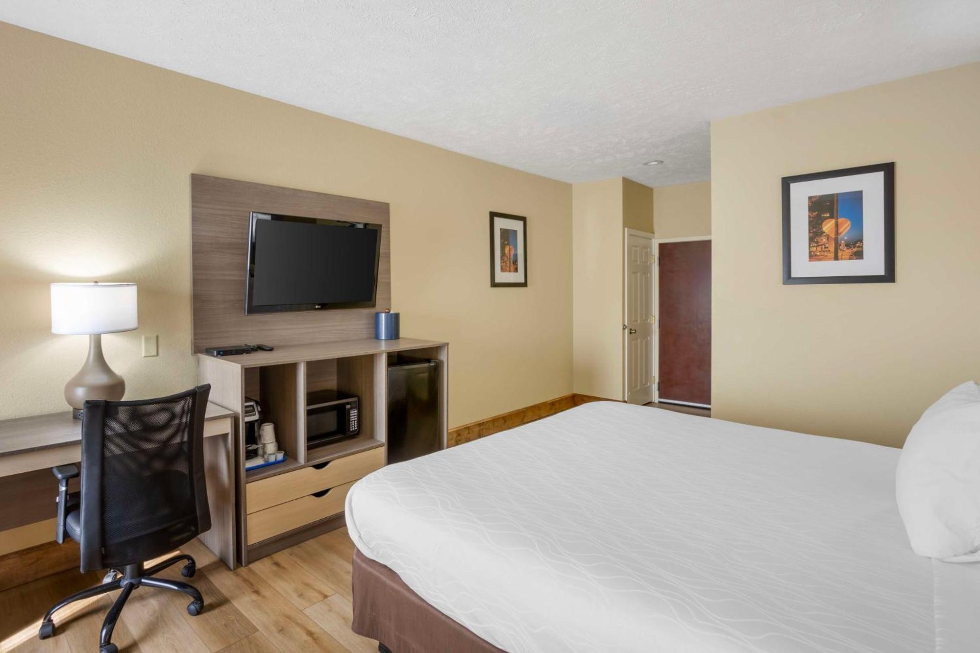 Best Western Plus Springfield Airport Inn Exterior foto